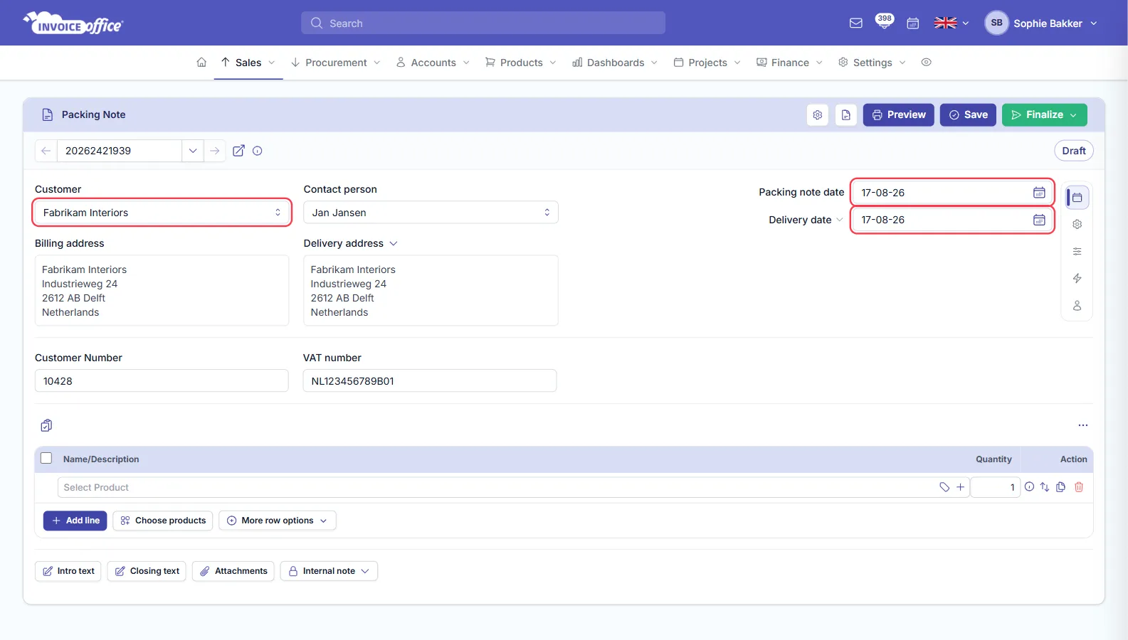 An Invoice Office packing note with the basics filled in: customer Fabrikam Interiors, contact person Jan Jansen, billing and delivery addresses in Delft, customer number 10428 and VAT number, with the packing note date and delivery date outlined in red